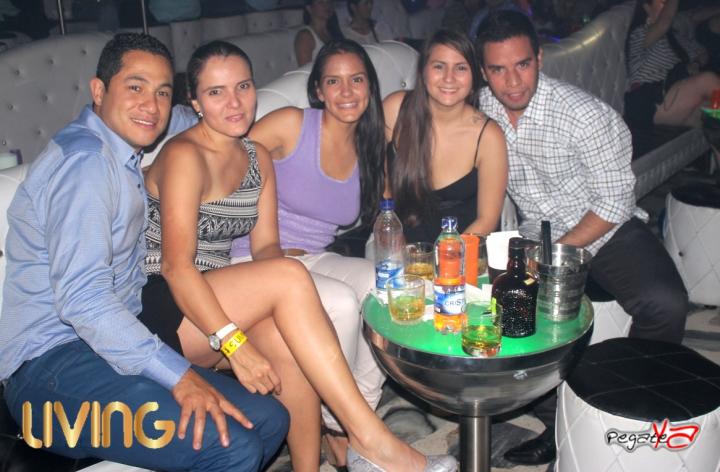 Foto 18 de Living - 3er FDS Octubre en Living Night Club, Cali