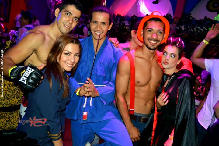 Foto 94 de Chabela viernes 31 de octubre de 2014 en Discoteca Chabela Bucaramanga, Bucaramanga