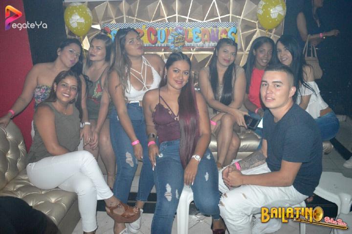 Foto 14 de Bailatino - 5to Fds Abril 2017 en Bailatino - Bar, Cali