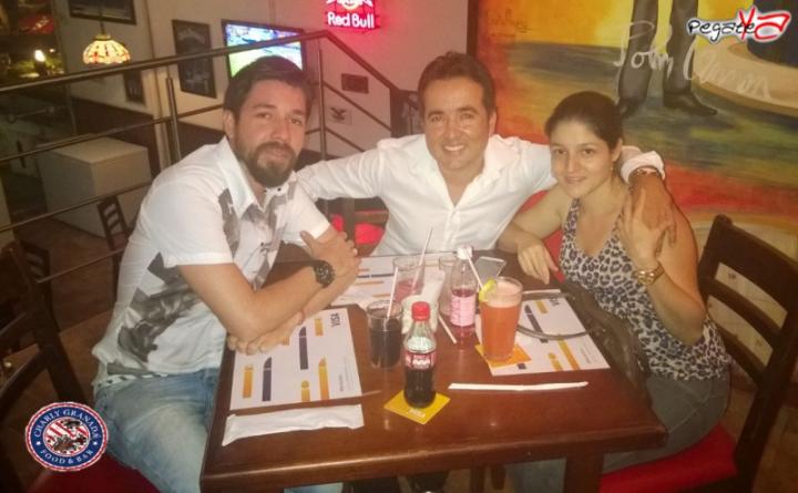 Foto 11 de Charly Food Bar - 4to FDS Nov. 2014 en Charly Food Bar, Cali