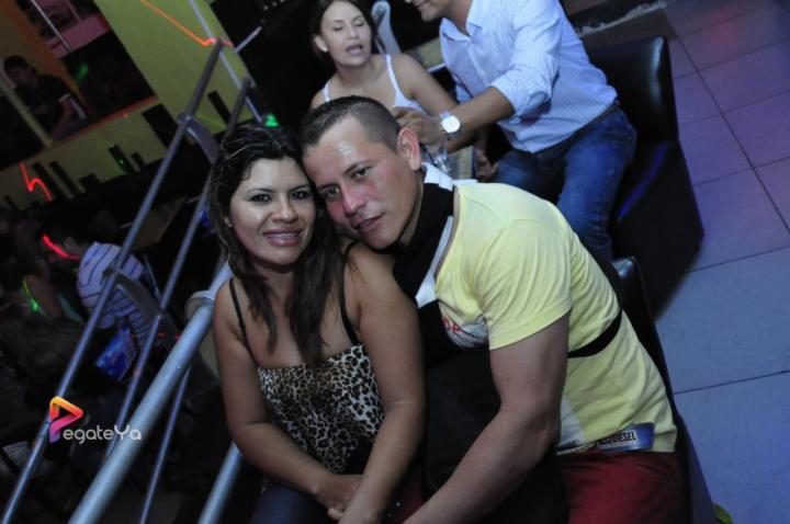 Foto 31 de New York sábado 18 de abril 2015 en Discoteca New York Bucaramanga, Bucaramanga
