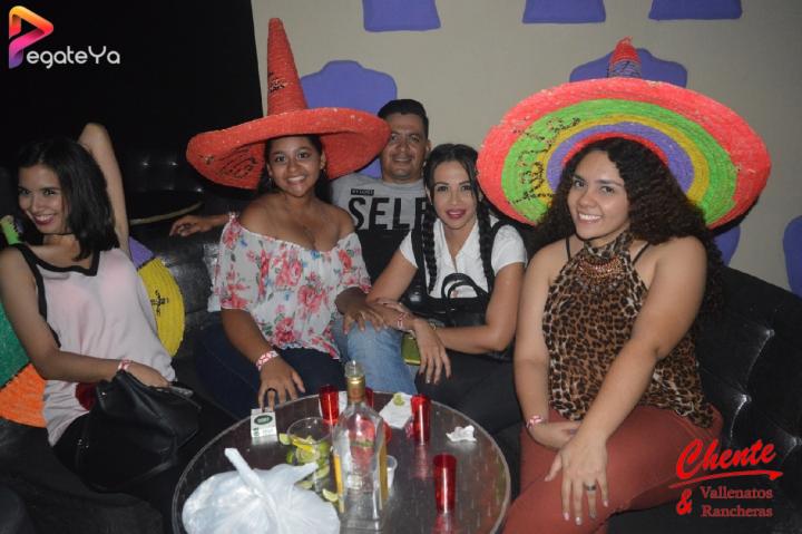 Foto 10 de CHENTE - 2DO FDS Nov. 2016 en CHENTE Vallenatos y Rancheras, Cali