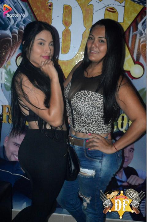 Foto 2 de El Df - 3er Fds ABRIL 2017 en El DF Club Discoteca