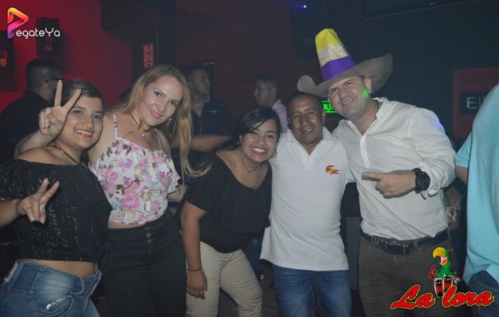 Foto 28 de La Lora - 1er / 2do Fds Sept. 2017 en La Lora Bar, Cali