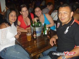Foto 41 de Mayo 26 del 2012 en Urbano Bar Cali, Cali