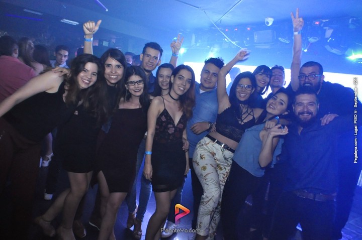 Foto 4 de PISO V - sábado 2 de sep 2017 en Bar Piso V Bucaramanga, Bucaramanga