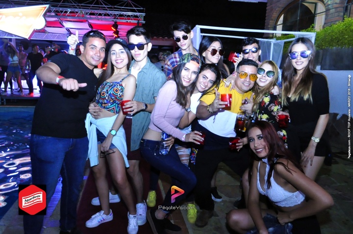 Foto 147 de The Roof Top Acuarela – 2018 en Fiestas Colombia, Medellín
