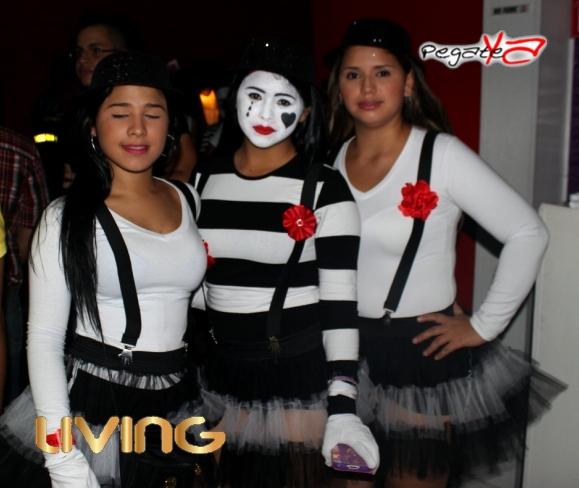 Foto 18 de Living Night Club - Halloween 2014 en Living Night Club, Cali