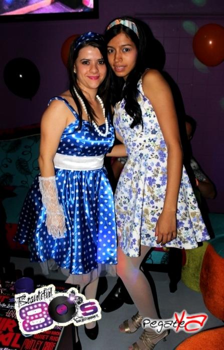 Foto 25 de Beautiful 80`s - Halloween 2014 en Beautiful 80`s Cali, Cali