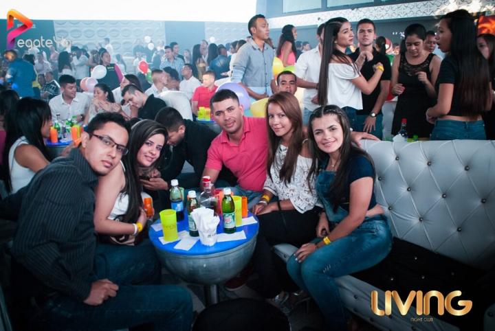 Foto 18 de Living Night Club - 1er fds Junio 2016 en Living Night Club, Cali