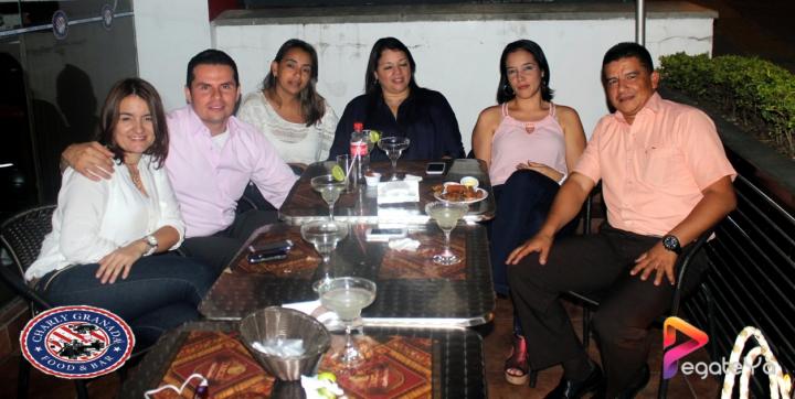 Foto 3 de Charly - Granada / Febrero 21 del 2015 en Charly, Cali