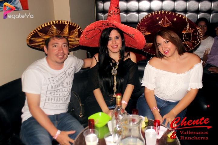 Foto 19 de Chente - Amor & Amistad 2016 en CHENTE Vallenatos y Rancheras, Cali