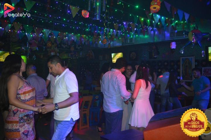 Foto 36 de Mi Dios Se LO Pague - 4to Fds Abril 2016 en Fonda Mi Dios Se Lo Pague, Cali