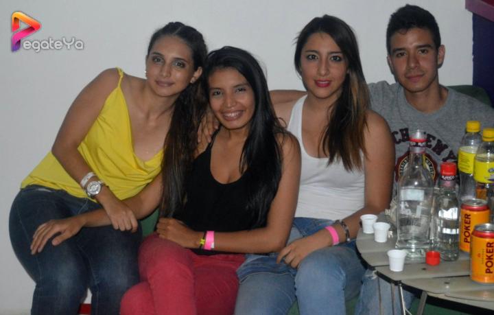 Foto 35 de Ahma Bar - Amor y Amistad 2015 en Ahma Cali, Cali