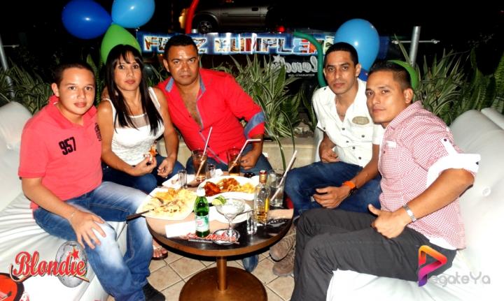 Foto 24 de Blondie - 3er FDS Marzo 2015 en Blondie Bar Cali, Cali