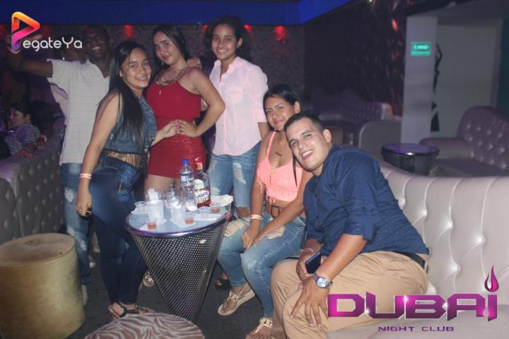 Foto 38 de Dubai Night Club - Feria. 2015 en Dubai Night Club