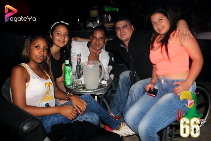 Foto 16 de La lora Bar - 1er Fds Junio 2016 en La Lora Bar, Cali