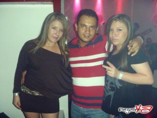 Foto 4 de Junio 08 del 2012 en Babel / Barra Libre Cali, Cali