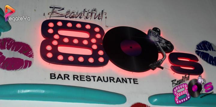Foto 11 de Beautiful - 1er FDS Oct 2015 en Beautiful 80`s Cali, Cali