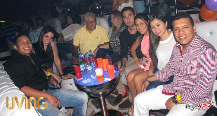 Foto 20 de Living - 3er FDS Octubre en Living Night Club, Cali