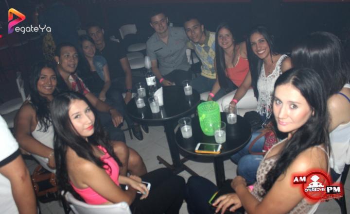 Foto 10 de Ampm Bar - 4to FDS Mayo 2015 en Am / PM Bar - Cali, Cali