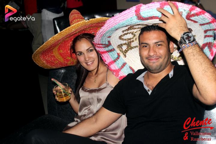 Foto 10 de Chente - 1er FDS Nov. 2015 en CHENTE Vallenatos y Rancheras, Cali