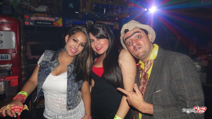 Foto 11 de Bendito Seas - Septiembre 06 en Discoteca Bendito Seas Medellin, Medellín