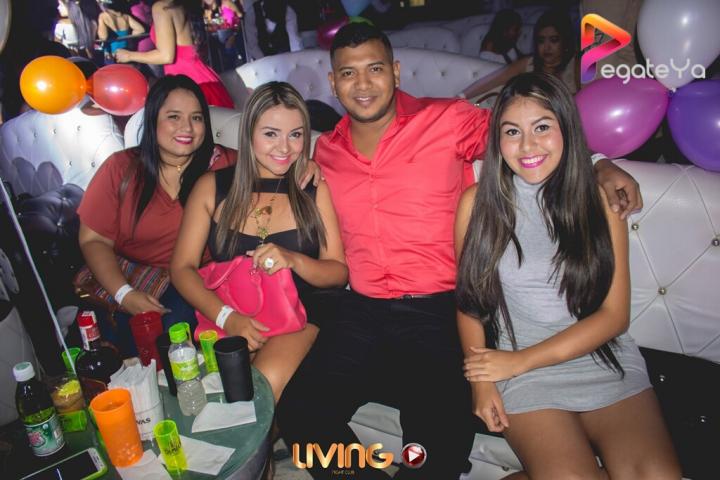 Foto 9 de Living - AMOR & AMISTAD 2016 en Living Night Club, Cali