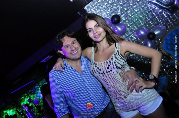 Foto 8 de PISO V - Sabado 22 de julio de 2017 en Bar Piso V Bucaramanga, Bucaramanga