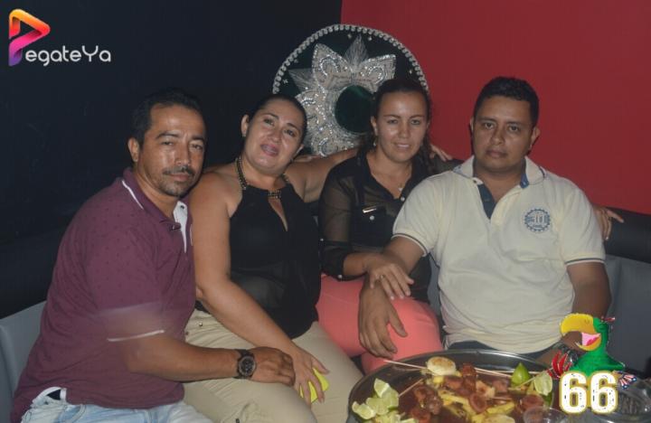 Foto 22 de La lora Bar - 2do Fds Mayo 2016 en La Lora Bar, Cali