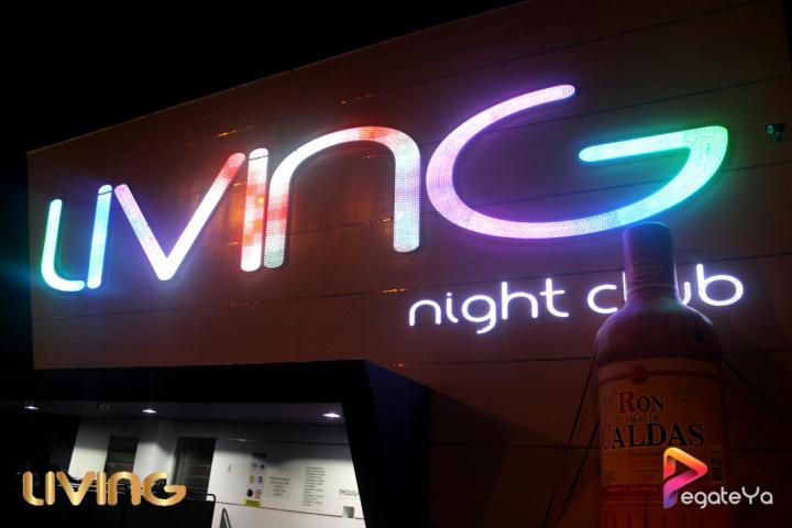 Foto 8 de Living Night Club - 5to FDS Enero 2015 en Living Night Club, Cali