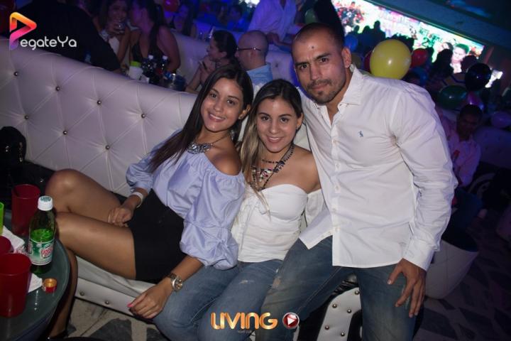 Foto 61 de Living - 3er & 4To Fds Octubre 2016 en Living Night Club, Cali