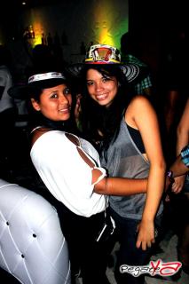 Foto 26 de Julio 20 del 2013 en Living Night Club, Cali