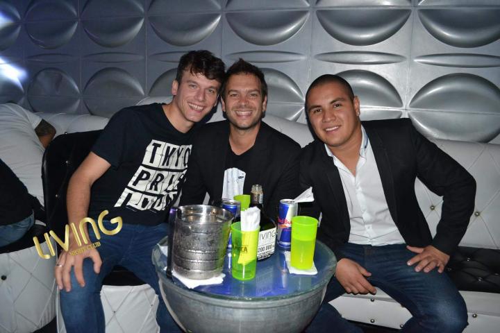 Foto 38 de Living - 1er Fds Junio 2017 en Living Night Club, Cali