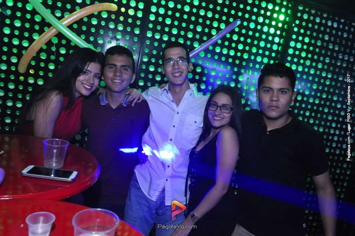 Foto 46 de PISO V - sábado 2 de sep 2017 en Bar Piso V Bucaramanga, Bucaramanga