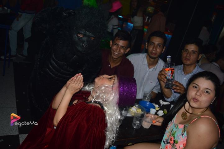 Foto 55 de El Manicomio sábado 01 de agosto 2015 en Discoteca El Manicomio Bucaramanga, Bucaramanga