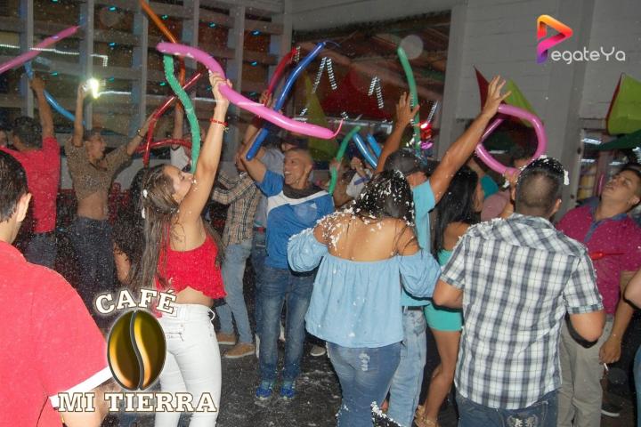 Foto 24 de Cafe Mi Tierra- 1er Fds Abril 2016 en Cafe Mi Tierra, Cali