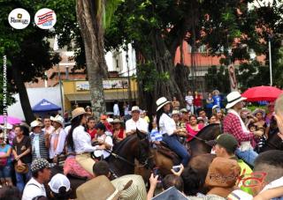 Foto 360 de Cabalgata Feria de Bucaramanga 2012 en Cabalgata Feria de Bucaramanga 2012, Bucaramanga