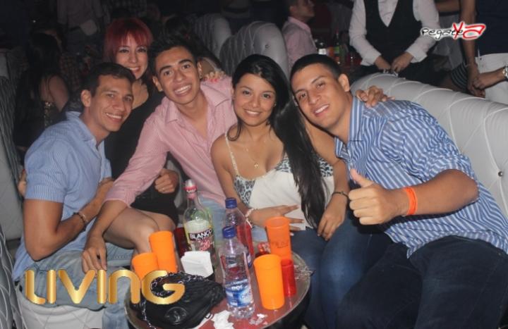 Foto 64 de Living - 4to FDS Nov 2014 en Living Night Club, Cali