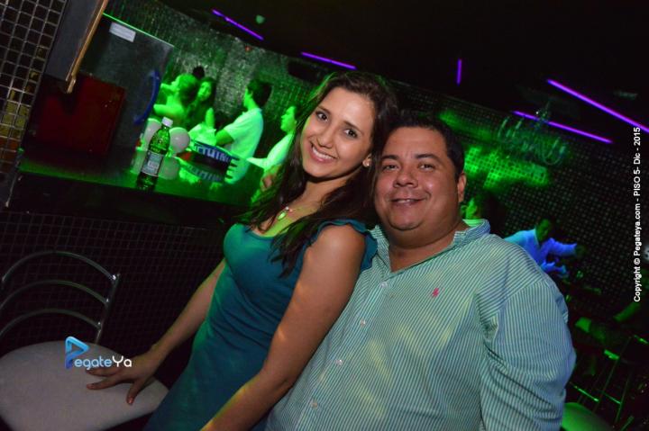 Foto 27 de PISO 5 - sabado 19 DIC 2015 en Bar Bling Bucaramanga, Bucaramanga