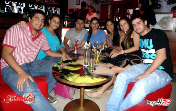 Foto 40 de Blondie - Amor y Amistad en Blondie Bar Cali, Cali