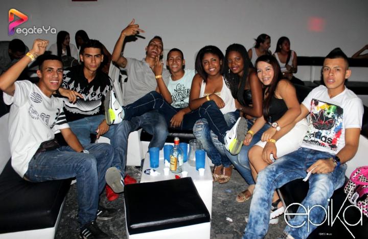 Foto 27 de Epika - Amor y Amistad 2015 en Epika Night Club, Cali