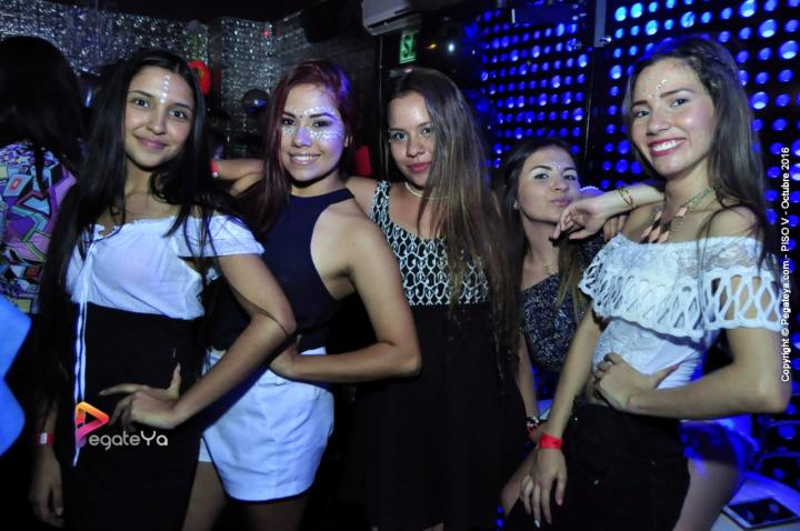 Foto 15 de PISO V - 29 Octubre 2016 en Bar Piso V Bucaramanga, Bucaramanga
