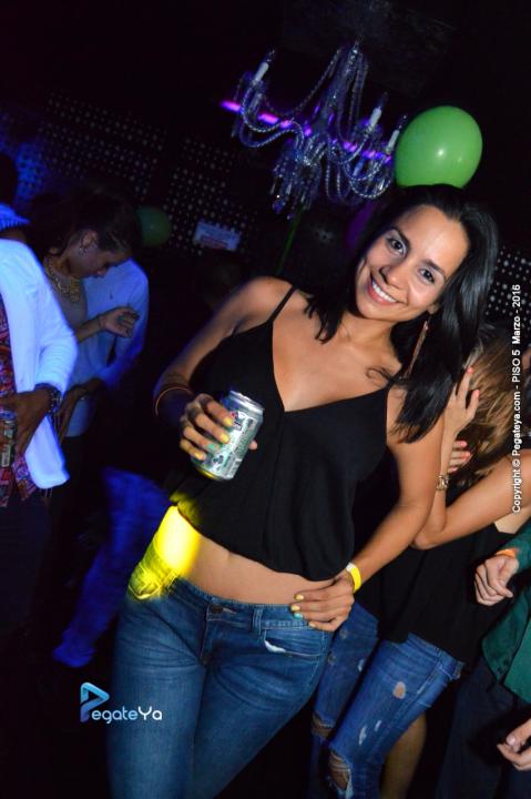 Foto 3 de PISO V - 12 marzo 2016 en Bar Piso V Bucaramanga, Bucaramanga