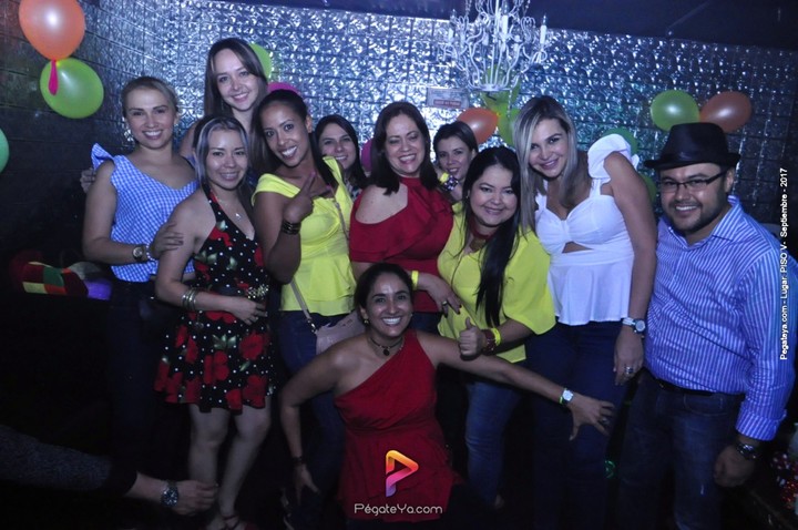 Foto 6 de PISO V - sábado 2 de sep 2017 en Bar Piso V Bucaramanga, Bucaramanga