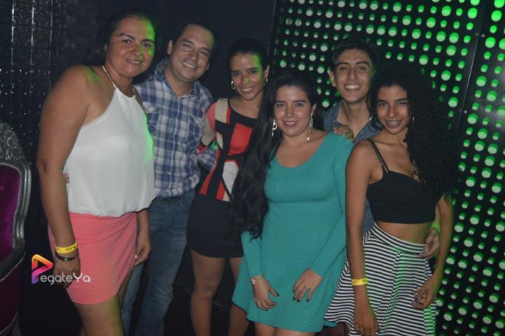 Foto 21 de Bar Bling sábado 28 de marzo 2015 en Bar Bling Bucaramanga, Bucaramanga