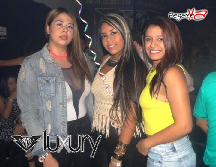 Foto 24 de Luxury - 1er FDS de Oct en Discoteca Luxury Medellin, Medellín
