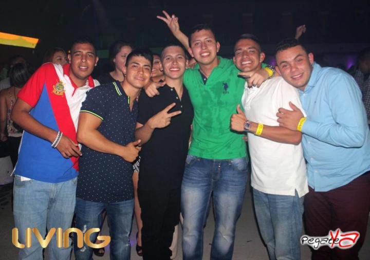 Foto 64 de Living Night Club - Oct 11 en Living Night Club, Cali