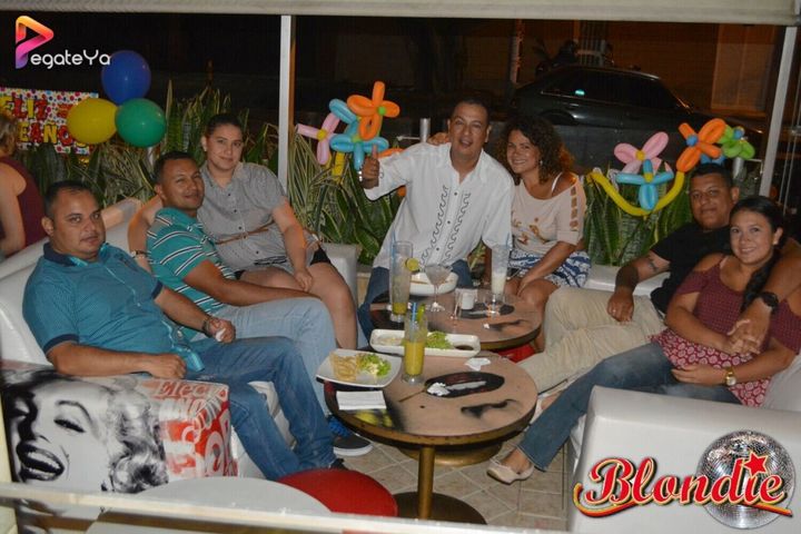 Foto 34 de Blondie - 1er / 2do Fds Sept. 2017 en Blondie Bar Cali, Cali