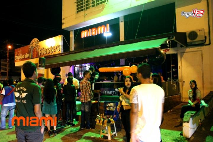 Foto 46 de Miami Bar - Halloween 2014 en Miami Bar Cali, Cali